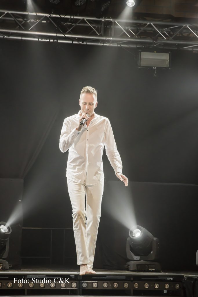 V!BE2016 Dinner Show107