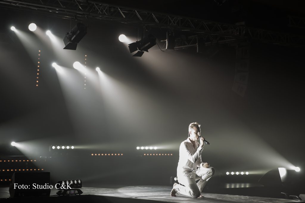 V!BE2016 Dinner Show108