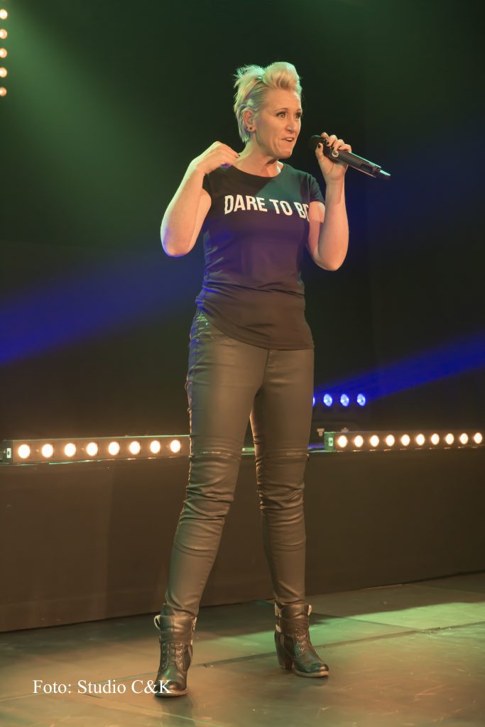 V!BE2016 Dinner Show12