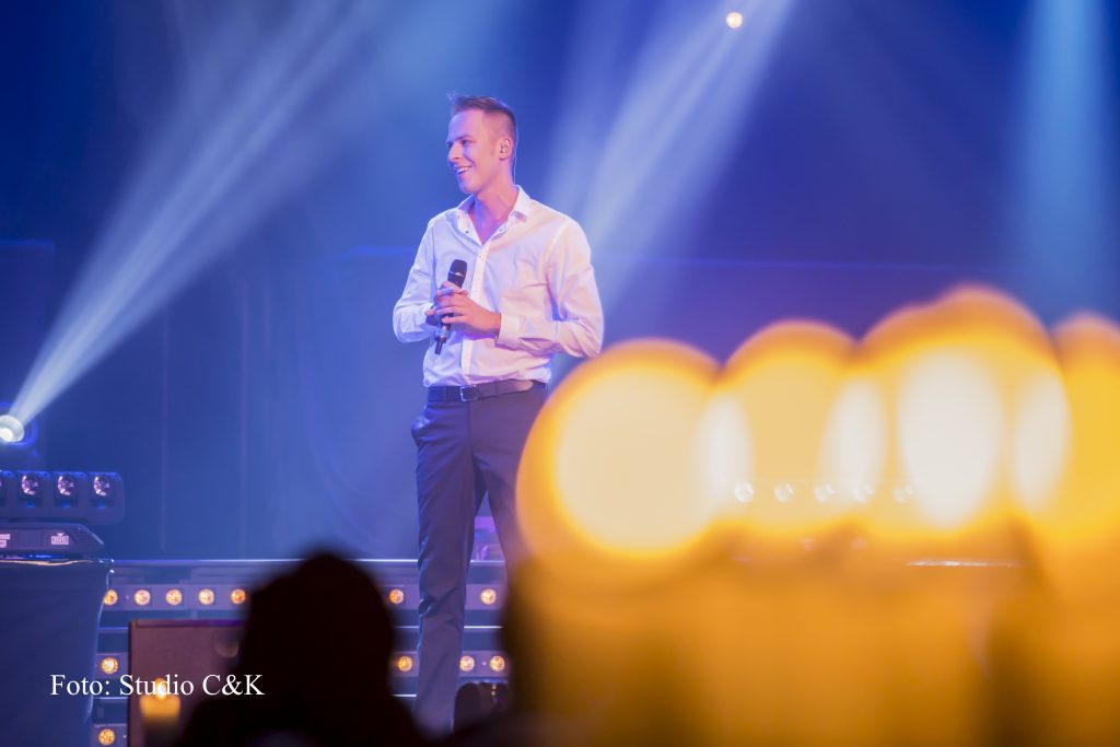 V!BE2016 Dinner Show253