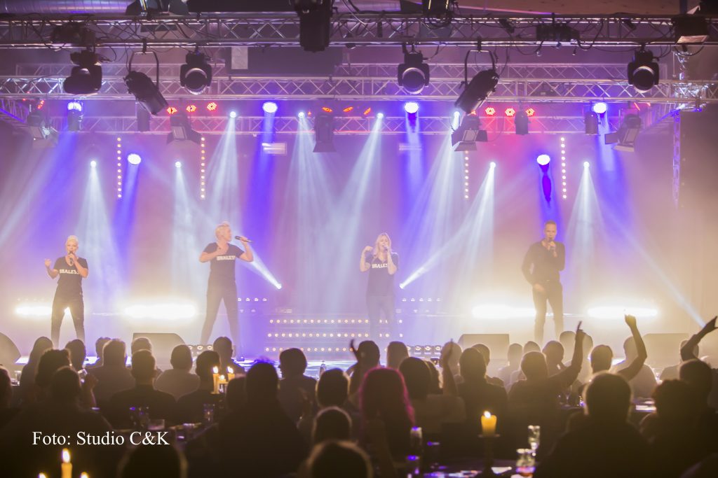 V!BE2016 Dinner Show257