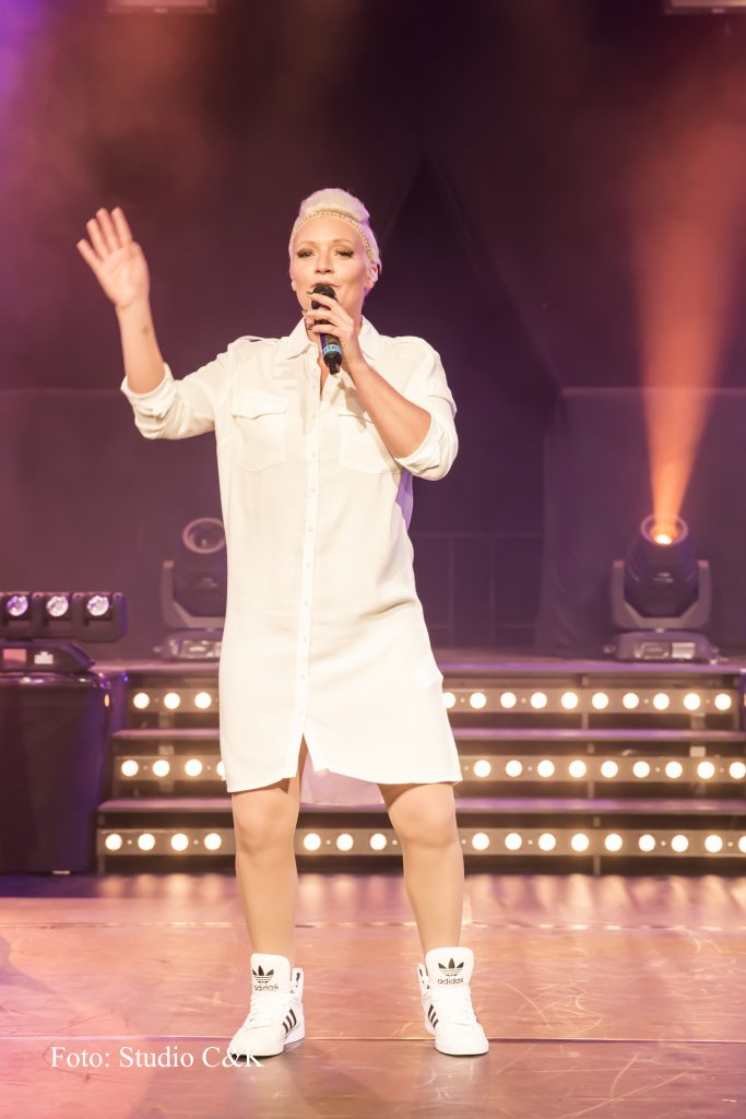 V!BE2016 Dinner Show58