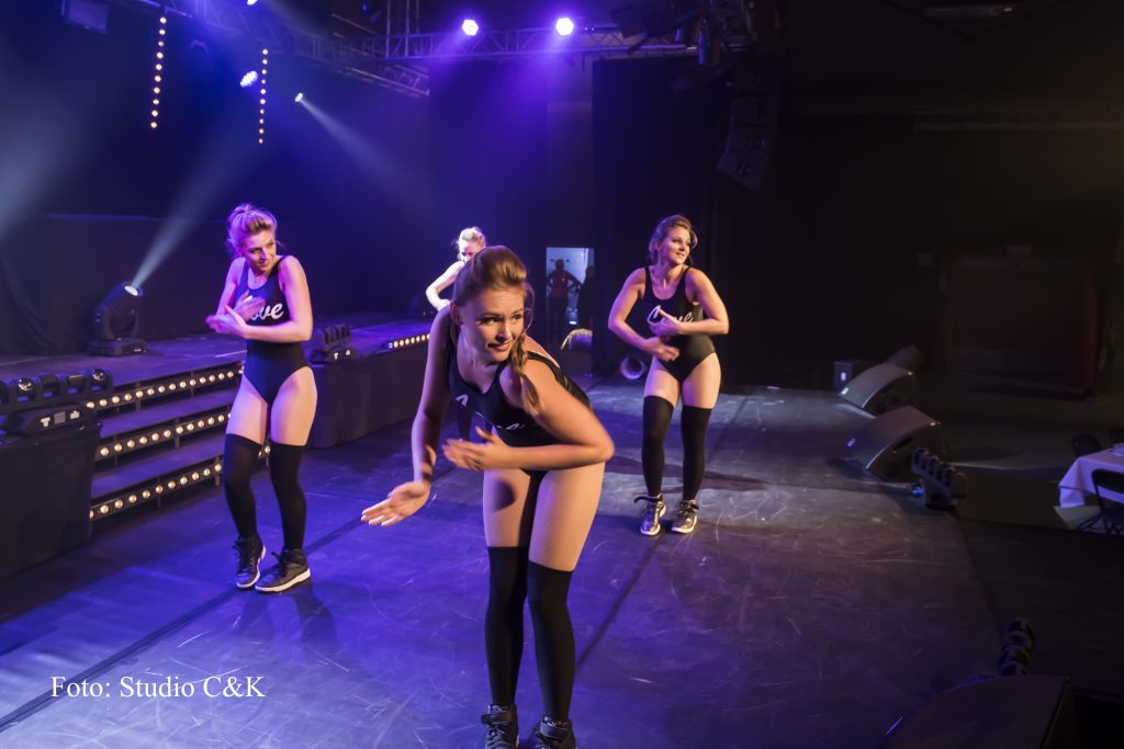 V!BE2016 Dinner Show64